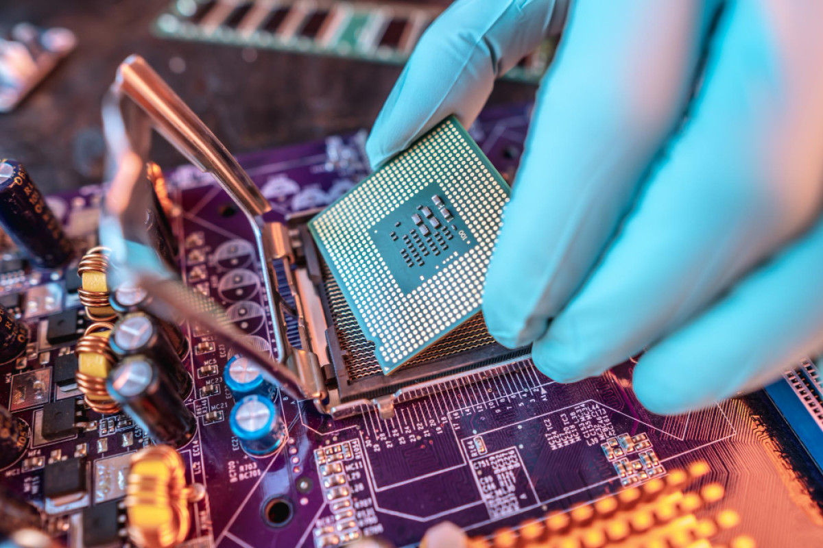 Vibrant Gujarat 2024: India's first semiconductor chip will be produced in Gujarat this year